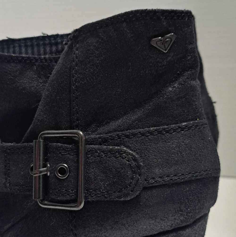 Roxy Stylish Black Wedge Ankle Boots - Picture 2 of 5